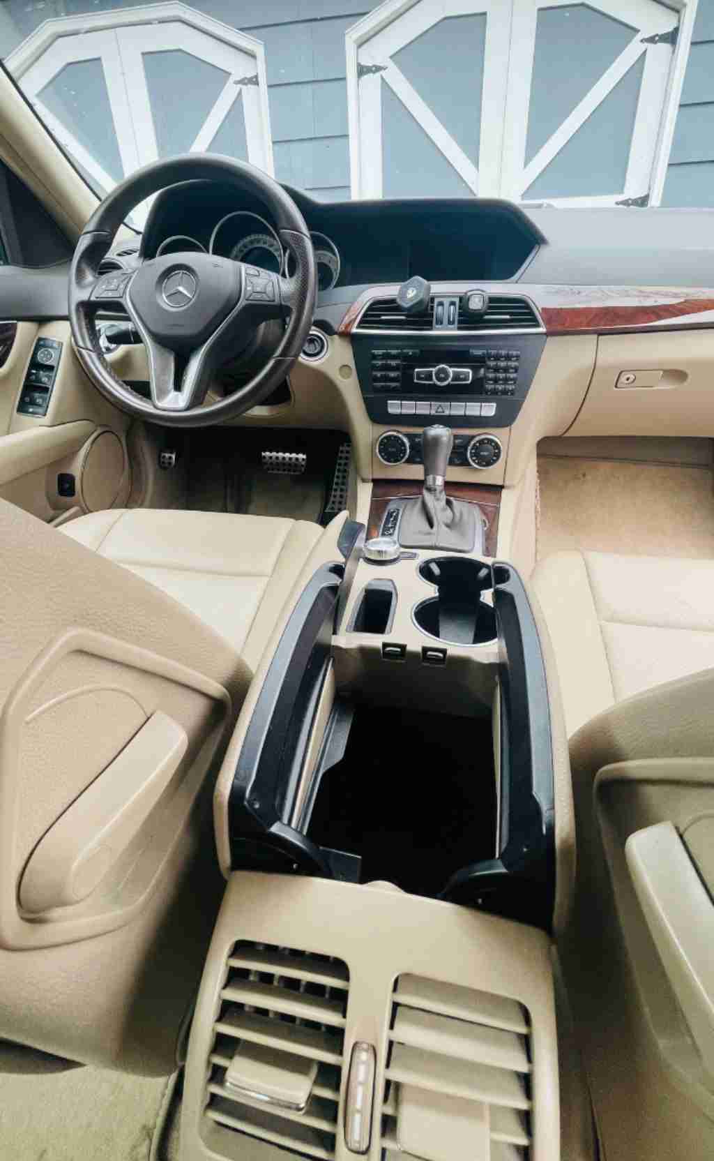 纽约 二手车 两箱轿车 奔驰2012 C300 sale 私人