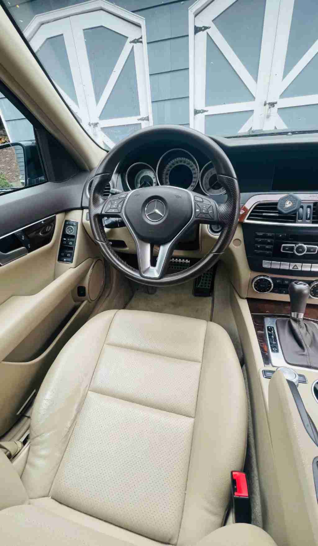 纽约 二手车 两箱轿车 奔驰2012 C300 sale 私人