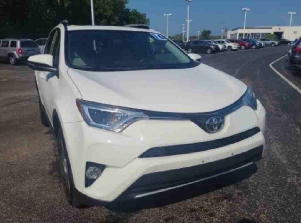 纽约 两箱轿车 二手车 2016 Toyota RAV4 XLE